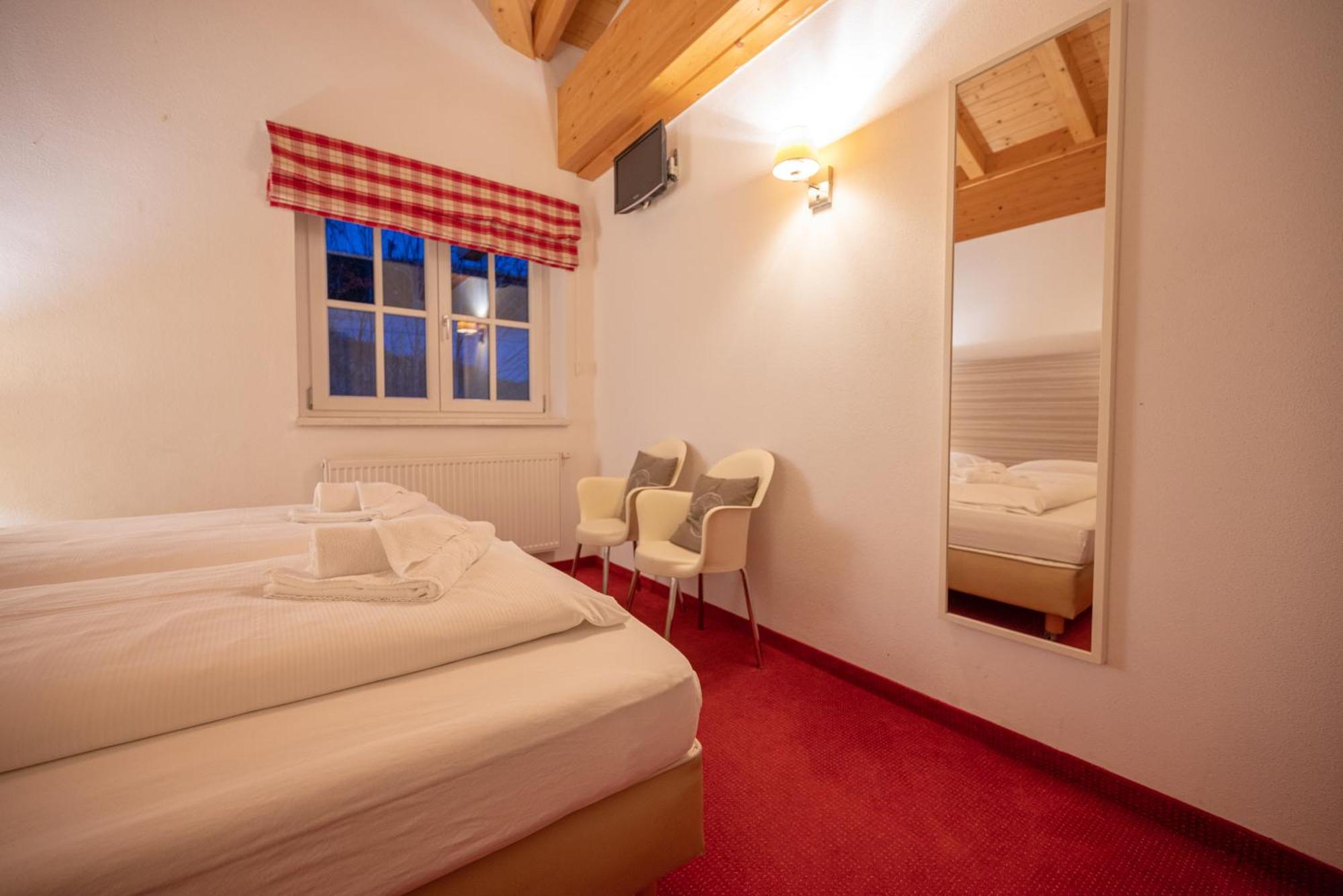 All Seasons Lodge By All In One Apartments 卡普伦 外观 照片