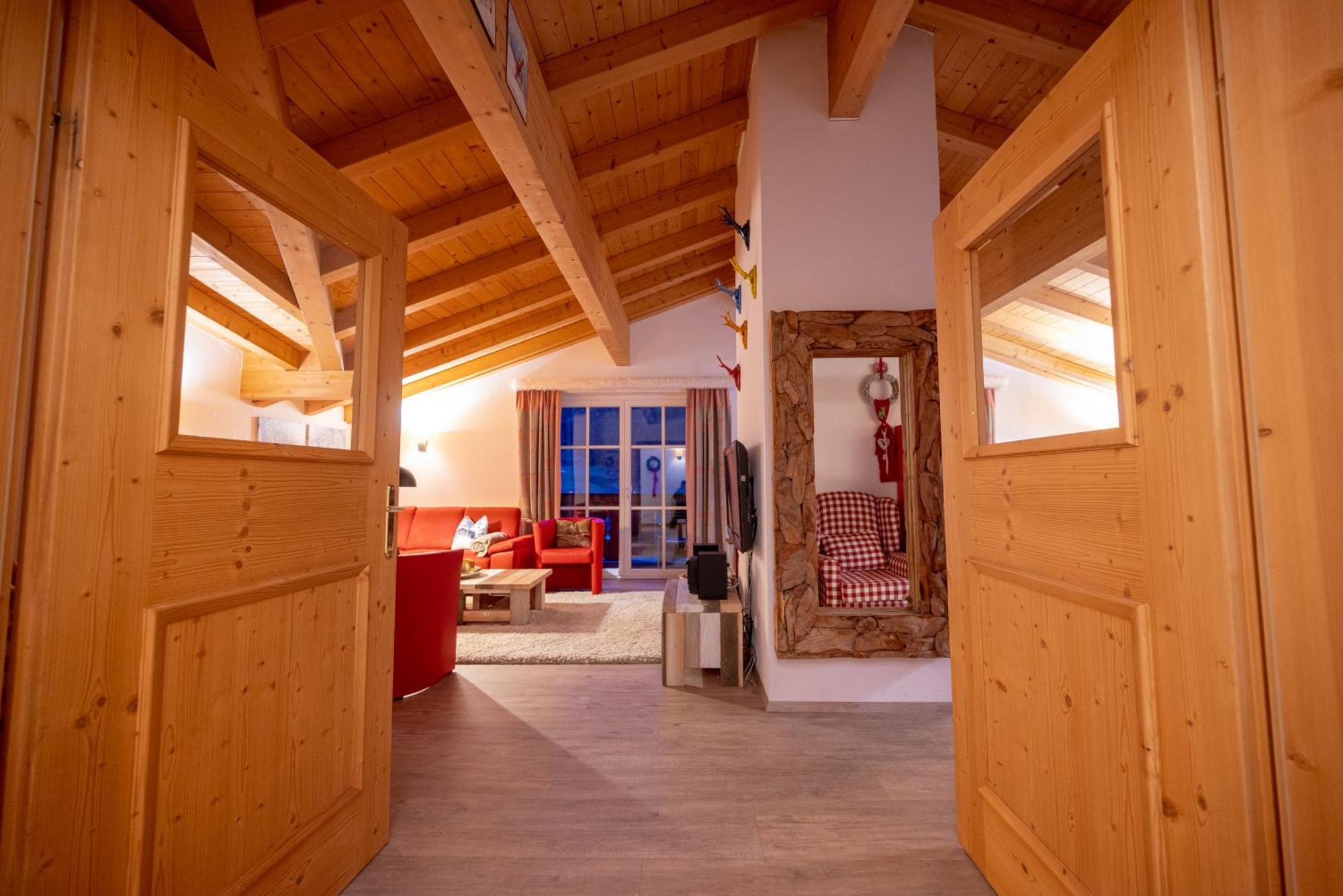 All Seasons Lodge By All In One Apartments 卡普伦 外观 照片